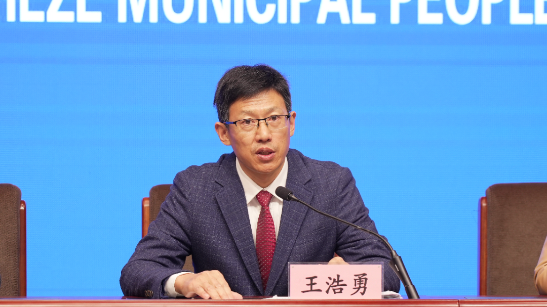 641929201.jpg 641929201.jpg